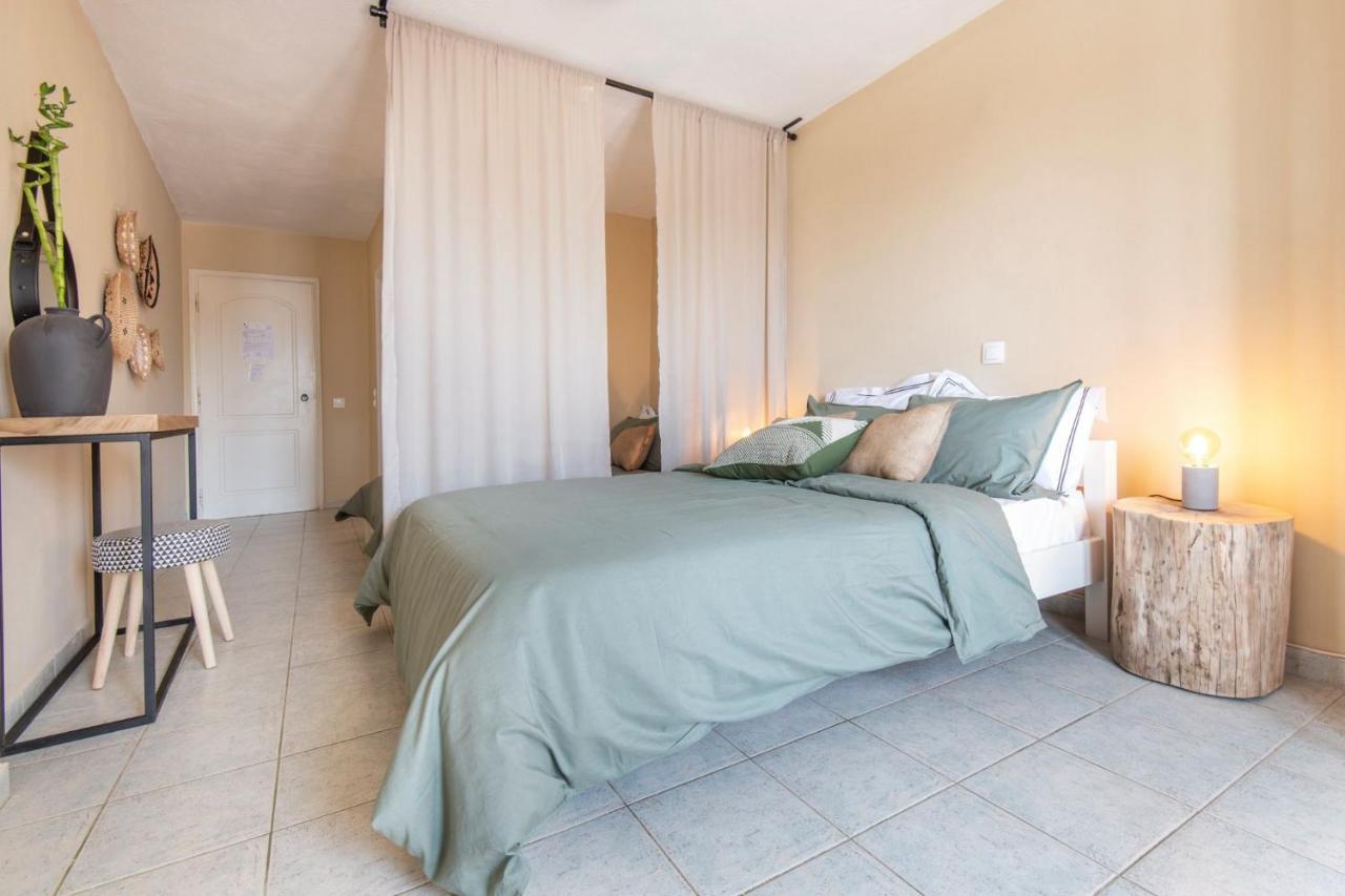 Akhladherí Puerto Seaside Rooms المظهر الخارجي الصورة